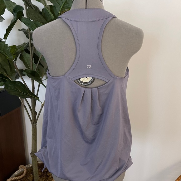 Gap Fit Activewear Top - Picture 2 of 6